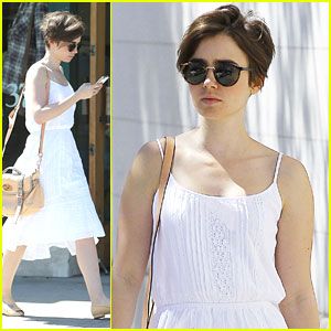 growing out phase Lily Collins Short Hair, Feminine Short Hair, Lily Collins Hair, Short Hairstyles 2015, Kort Bob, Cute Sundress, Birthday Book, Hair Pixie, 2015 Hairstyles