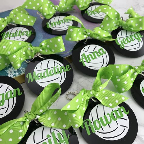 Volleyball Snacks, Volleyball Locker Decorations, Volleyball Kit, Volleyball Senior Night Gifts, Volleyball Bag Tags, Volleyball Crafts, Volleyball Locker, School Spirit Posters, Volleyball Team Shirts