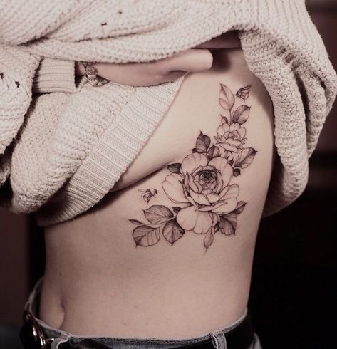 Diana Severinenko, Rose Rib Tattoos, Side Hip Tattoos, Tattoos On Side Ribs, Behind Ear Tattoos, Small Dragon Tattoos, Floral Tattoo Shoulder, Rib Tattoos For Women, Small Dragon