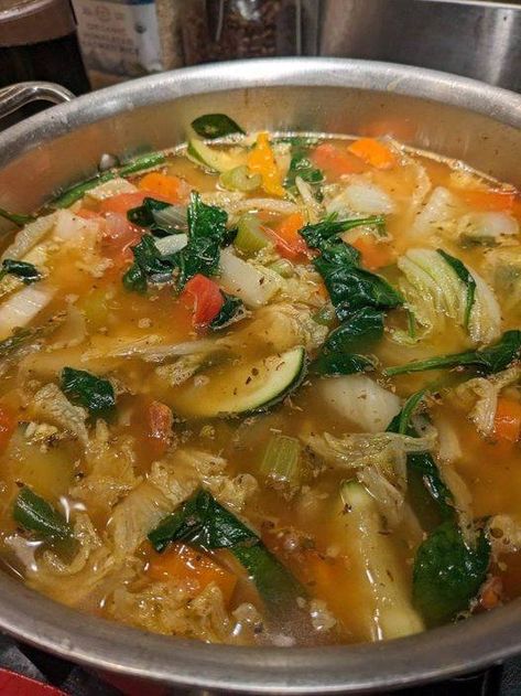 Cabbage Diet Soup, Vegan Cabbage Soup, Easy Cabbage Soup, Vegan Cabbage, Cabbage Diet, Cheap Vegan Meals, Diet Soup, Hearty Vegetable Soup, Vegan Recipes Beginner