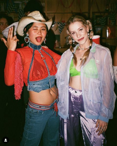 Queer Night Out Outfits, Pride Club Outfit, Pride Week Outfit, Queer Club Fashion, 90s Techno Fashion, Queer Night Outfit, 70s Rave Outfit, Gay Clubbing Outfit, Queer Rave Outfits