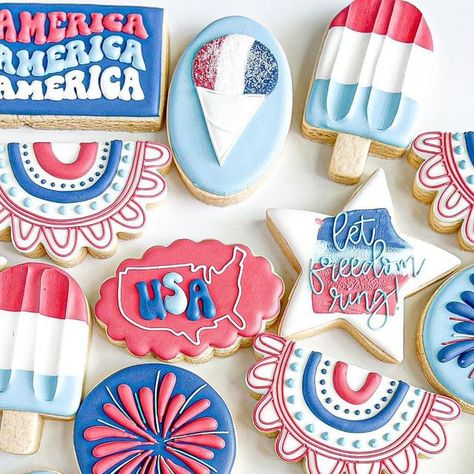 Kelsey Fuhrmann on Instagram: "Happy 4th of July! 🇺🇸💥🗽 . . . #4thofjulycookies #4thofjuly #america #americancookies #mncookier #bombpopcookies #customcookies #customcookiesminneapolis" July 4th Cookies Decorated, Fourth Of July Cookies Decorated, 4th Of July Cookies Decorated, Fourth Of July Sugar Cookies, July 4th Cookies, Fourth Of July Cookies, Usa Cookies, Heart Cookies Recipe, Decorated Desserts