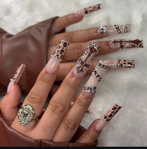 Brown Fall Acrylic Nails, Brown Y2k Nails, Ongles Y2k, Fall Bling Nails, College Nails, Poppin Nails, Bday Nails, Custom Nails, Cheetah Nails