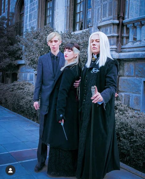 Lucius Malfoy Costume, Malfoy Costume, Lucius And Narcissa, Narcissa Malfoy, Malfoy Family, Harry Potter Cosplay, Lucius Malfoy, Harry Potter Costume, Harry Potter Party