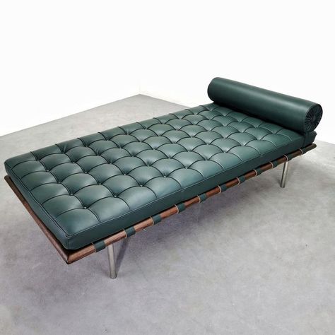 Barcelona Daybed by Mies Van Der Rohe for Knoll International, 2010s, in Flawless conditions.  Designed 1920 to 1949 This piece has an attribution mark,   I am sure that it is completely authentic and  take full responsibility for any authenticity   issues arising from misattribution Barcelona Daybed Living Rooms, Barcelona Chair Living Room, Mies Van Der Rohe Furniture, Barcelona Daybed, Mies Van Der Rohe Plan, Mies Van Der Rohe Barcelona Pavilion, Hotel 1898 Barcelona, Ludwig Mies Van Der Rohe, Barcelona Chair