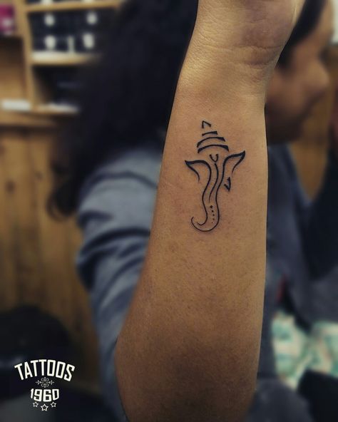 Ganesh Small Tattoo, Simple Ganesh Tattoo Design, Ganesha Small Tattoo, Simple Ganesh Tattoo, Simple Ganesha Tattoo, Shiva Simple Tattoo, Muruga Tattoo, Small Ganesha Tattoo, Bappa Tattoo Design