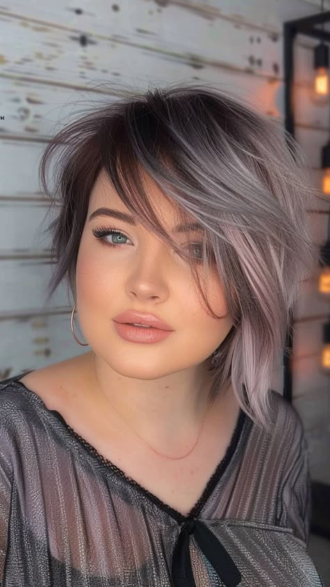 Dye Ideas For Short Hair, Unique Hair Dye Ideas, Unique Hair Dye, Asymmetrical Haircut, Hair Dye Ideas, Messy Bob Hairstyles, Ideas For Short Hair, Fall Hair Cuts, Edgy Short Hair