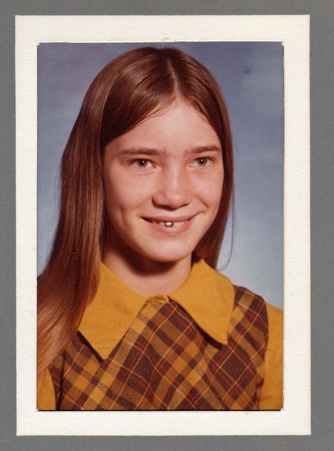 1970 School Portrait | The photo was dated 1970 but no name … | Flickr 1970s Punk, 2000s Punk, 70s Girl, 2023 Photo, Punk Pins, Portrait Vintage, School Portraits, Modern Portraits, Punk Accessories