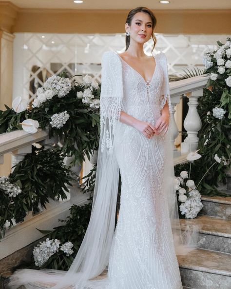 Terno Filipiniana Wedding Dresses, Filipiñana Wedding Gown Modern, Modern Filipiniana Wedding Dress, Modern Filipiniana Wedding Gown, Modern Filipiniana Wedding Theme, Filipino Photoshoot, Filipino Wedding Dress, Filipiniana Wedding Gown, Wedding Filipiniana