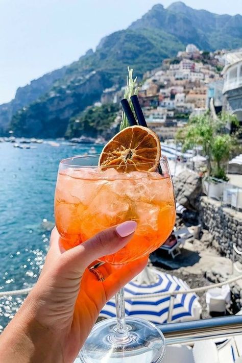 Healthy Food Delivery, Pretty Drinks, Summer Bucket Lists, Aperol Spritz, Summer Cocktails, Summer Bucket, Cool Bars, Positano, Travel And Leisure