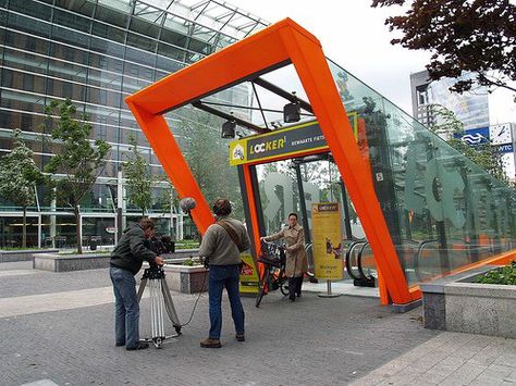 Metro Entrance, Subway Entrance, Residential Entrance, Plan Furniture, Retail Architecture, The Staircase, U Bahn, Entrance Design, Light Rail