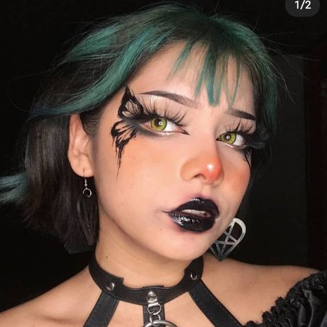 Goth Butterfly, Butterfly Makeup, Scene Girl, Punk Makeup, Cute Eye Makeup, Graphic Makeup, Rave Makeup, Alternative Makeup, Emo Makeup