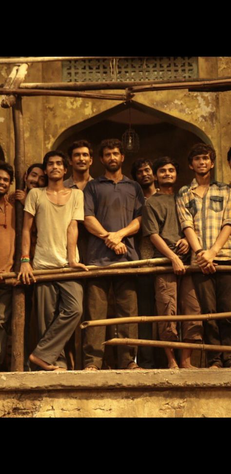 Super 30 Hrithik, Super 30 Movie, Hrithik Roshan, Handsome Man, Most Handsome Men, Greek Gods, Couple Photos, Film, Movie Posters