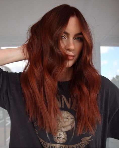 Red Hair Dark Eyebrows, Hair Ideas For Winter, Spring Red Hair, Spring Red Hair Color, Copper Hair Dark, Winter Hairstyle, Hair Shade, Red Hair Inspo, Spring Red