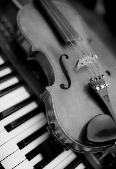 Violin and Piano! Ahhh... @Hamid Sami Sami Cortes ------<3 #violinlessons The Net, Violin, Piano, Orange, The World, Music