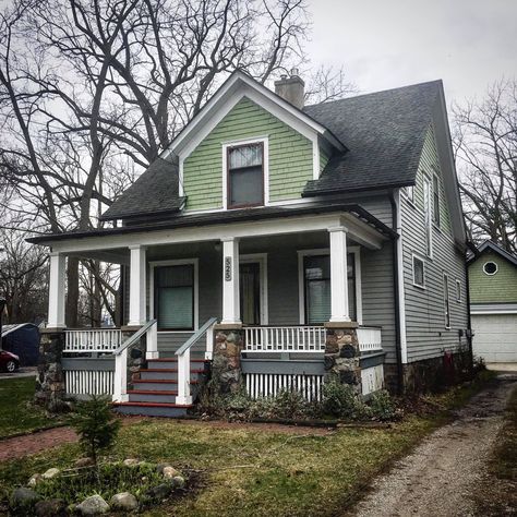 1960s House Exterior, 1980s House Exterior, 1950s House Exterior, 1970s House Exterior, 80s House Exterior, Vintage House Exterior, 1980s House, American Bungalow, 80s House