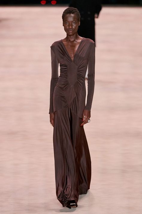 Saint Laurent Fall 2022, Betty Catroux, Bota Over, Elsa Schiaparelli, Moda Paris, Bra Dress, Fall 2022, Fall Fashion Trends, Fashion Show Collection