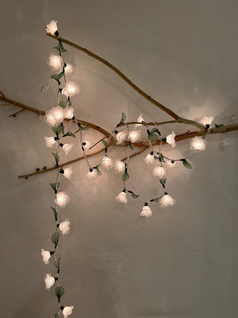 White Himalayas Flower With Leaf String Lights for Patio,wedding,party and Decoration, Fairy Lights 20 UL Warm Lights - Etsy Light Up Room Decor, Nursery String Lights, Cute Fairy Lights, Moss Bedroom, Fairy Lights Aesthetic, Cute Room Decor Ideas, Leaf Lights, Fairy Decorations, Flower Fairy Lights