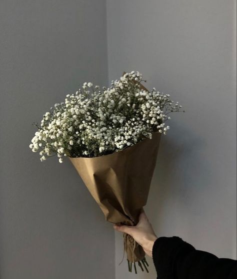 not mine Breath Flowers, Boquette Flowers, Baby Breath, Baby S Breath, A Bouquet Of Flowers, Nothing But Flowers, Flower Therapy, Plastic Flowers, Simple Flowers