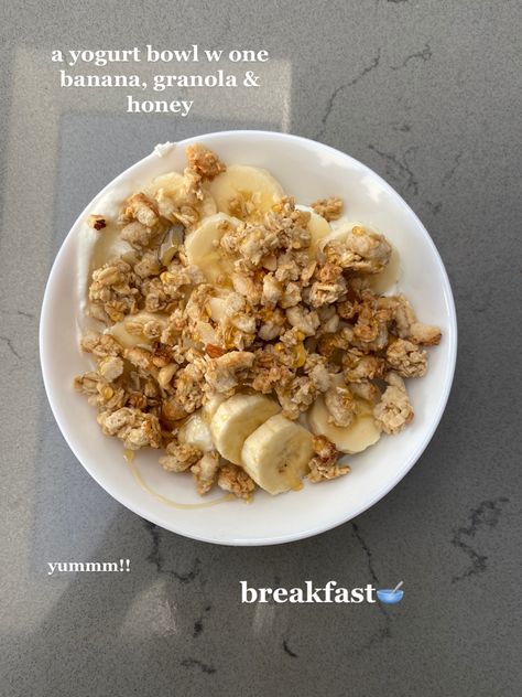 Yogurt Bowl With Granola, Granola With Yogurt Breakfast Ideas, Banana Granola Yogurt Bowl, Banana Bowl Recipe, Granola Cereal Bowl, Greek Yogurt Granola Bowl, Granola Bowl Recipes, The Best Granola Recipe, Yogurt And Granola Bowl