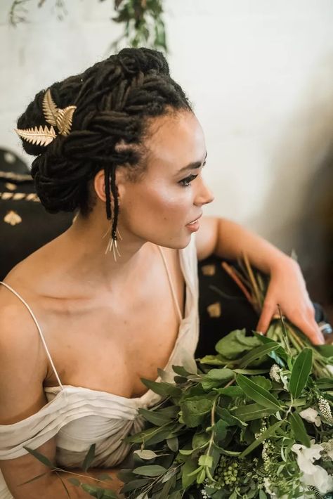 10 Gorgeous Wedding Hairstyles for Brides With Locs Dreadlock Wedding Hairstyles, Black Brides Hairstyles, Natural Hair Wedding, Natural Wedding Hairstyles, Bridal Hair Inspiration, Wedding Hairstyles Bride, Dread Hairstyles, Bridal Hairstyles, Dreadlock Hairstyles