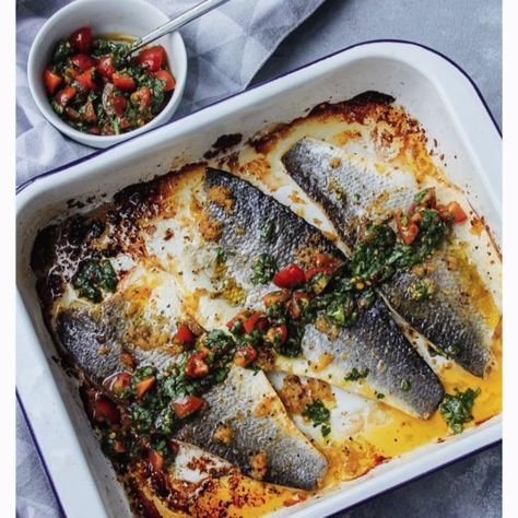 Sea Bass Fillet Recipes, Omega 3 Vitamins, Grilled Sea Bass, Fish Fillet Recipe, Sea Bass Recipes, Soul Kitchen, Impressive Recipes, Pescatarian Recipes, Sea Bass