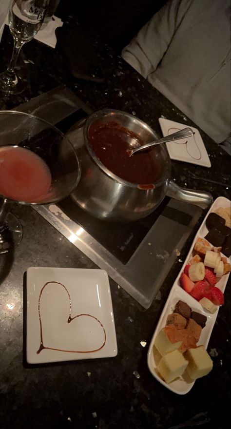 Four course meal at melting pot in Kansas City. Fondue deserts Melting Pot Aesthetic, Fondue Aesthetic, Pot Aesthetic, Four Course Meal, The Melting Pot, Course Meal, Melting Pot, Sweet Sixteen, 16th Birthday