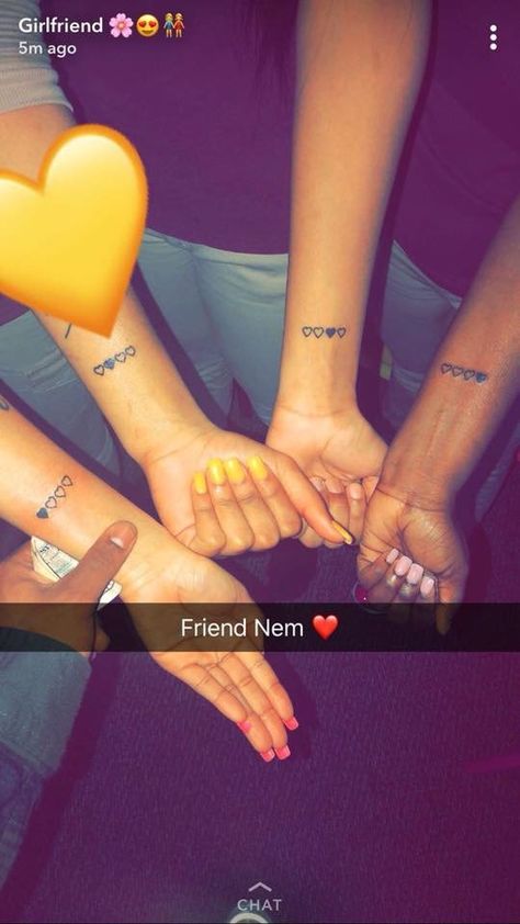 Matching Bff Tattoos, Henne Tattoo, Inspiration Tattoos, Bff Tattoos, Friendship Tattoos, Best Friend Tattoos, Bff Goals, Sister Tattoos, Bff Pictures