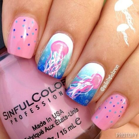 Jellyfish nails! Love it! Ocean Nail Art, Ocean Nail, Fish Nails, Cruise Nails, Nautical Nails, Beach Nail Art, Mack Up, Beach Nail Designs, Natural Nail Art