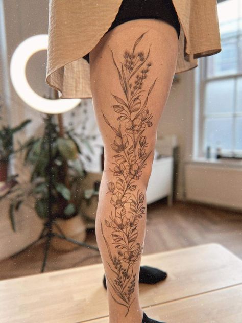 Boho Leg Tattoo, Under But Tattoo, Tattoo Flowers Leg, Floral Leg Tattoos For Women, Wildflower Leg Tattoo, Feminine Leg Sleeve Tattoo, Tattoos Earthy, Flower Leg Sleeve Tattoo, Womens Leg Tattoo