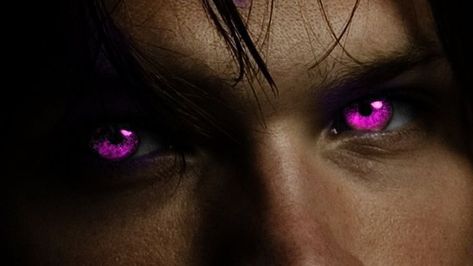 Red Eye Aesthetic Male, Purple Eyes Aesthetic Male, Purple Glowing Eyes, Demon Aestethic Male, Glowing Pink Eyes, Glowing Purple Eyes, Black Hair Purple Eyes, Male Fallen Angel, Red Glowing Eyes