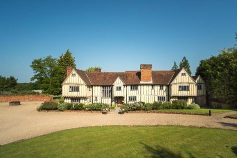 Manor Exterior, Woodhall Manor, Cain Manor, Wedding England, Large Country House, London Castles, Garden Forest, Country House Wedding Venues, Country Garden Weddings