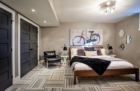 Gorgeous basement bedroom with a trendy style Easy Tips To Help Create The Perfect Basement Bedroom Bilik Tidur Lelaki, Man's Bedroom, Modern Basement, Masculine Bedroom, Basement Bedroom, Small Basements, Space Bedroom, Mens Bedroom, Basement Bedrooms