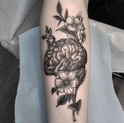 Fine line brain tattoo floral anatomy medical tattoo dark shading Anatomical Brain Tattoo, Floral Brain Tattoo, Anatomical Tattoo, Anatomical Tattoos, Brain Tattoo, Medical Tattoo, Plant Tattoo, Leg Sleeves, Flower Tattoos