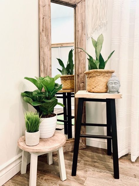 I’ve been on the hunt for plant stands, but haven’t been able to find what I was looking for. So, I found a bar stool while thrifting and decided to see if I could make plant stands out of the bar stool. My $3 find turned into two rustic plant stands!   This is the bar stool I scored for $3! I think the trick is to find a stool that is taller as it will give you enough height to make two plant stands. Tape Your Legs Off    The first thing I did was use painters tape and tape off the le… Wallpaper Plants Aesthetic, Aesthetic Plant Wallpaper, Diy Plant Stands, Plant Stand Outdoor, Bar Stool Makeover, Wallpaper Plant, Rustic Plant Stand, Ikea Bar, Diy Cabinet Doors