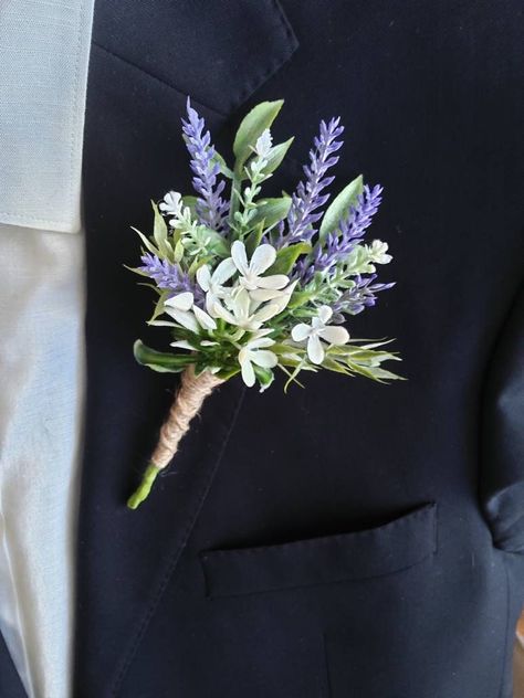 Excited to share the latest addition to my #etsy shop: Lavender boutonniere, Purple boutonniere, Lavender wedding, Lavender groom's boutonniere, Lavender buttonhole https://etsy.me/3KcYCo4 Lavender Boutineer Ideas, White And Purple Boutonniere, Wedding Boutineers, Boutonniere Lavender, Handmade Boutonniere, Boutonniere Purple, Purple Boutonniere, Lavender Boutonniere, Lavender Wedding Theme