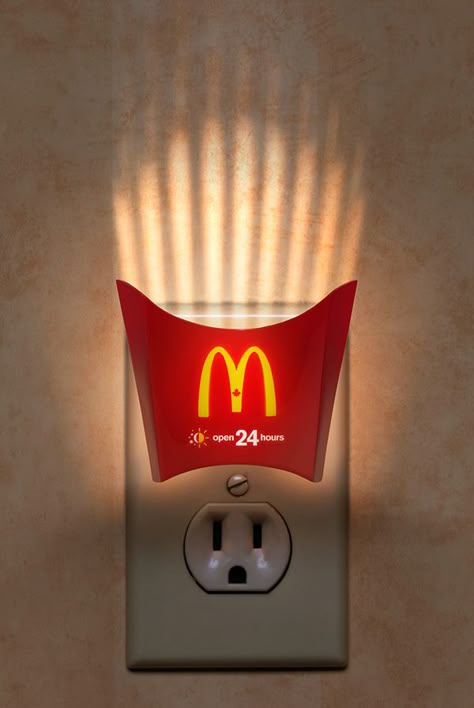 Get inspired: Here are 35 of the Most Clever Poster Advertisement Ideas http://graphicdesignjunction.com/2012/01/35-clever-poster-advertisement-ideas/ Funny Commercial Ads, Clever Advertising, Billboard Advertising, Funny Commercials, 광고 디자인, Publicidad Creativa, Food Advertising, Guerilla Marketing, Best Ads