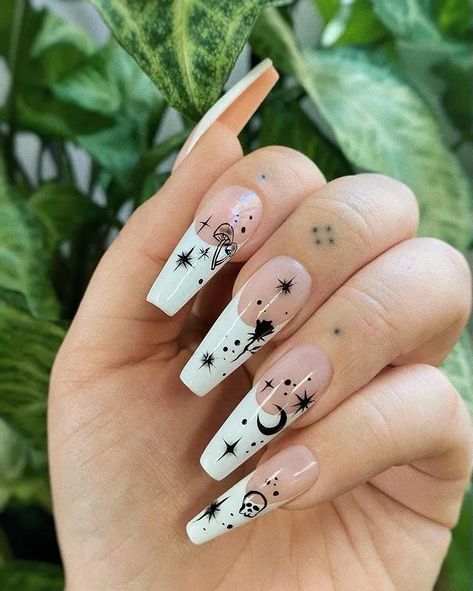 Goth Nails 2023, Black Halloween Nails, Witch Tips, Witchy Nails, Halloween Acrylic Nails, Black Nail, Halloween Nail Designs, Halloween Nail, Dream Nails