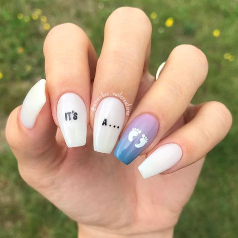 Gender Reveal Nails Ideas Acrylic Short, Gender Reveal Nails Ideas Simple Short, Maternity Nails Designs, Pregnancy Nail Ideas, Gender Reveal Ideas Nails, Pregnancy Announcement Nails, Uñas Baby Shower, Simple Gender Reveal Nails, Baby Gender Nails