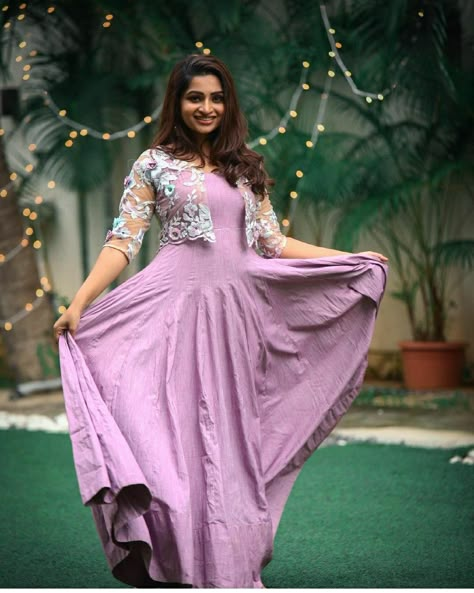 Nakshathra Nagesh, Long Skirt Top Designs, Frock Models, Long Frock Designs, Gown Party Wear, Long Gown Design, Simple Frocks, Simple Kurta Designs, Frock For Women