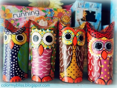 Color My Bliss: Toilet Paper Owls are Fun to Make! Toilet Paper Roll Art, Toilet Roll Craft, Rolled Paper Art, Toilet Paper Tube, Toilet Paper Crafts, Paper Owls, Owl Party, Colorful Owls, Owl Crafts