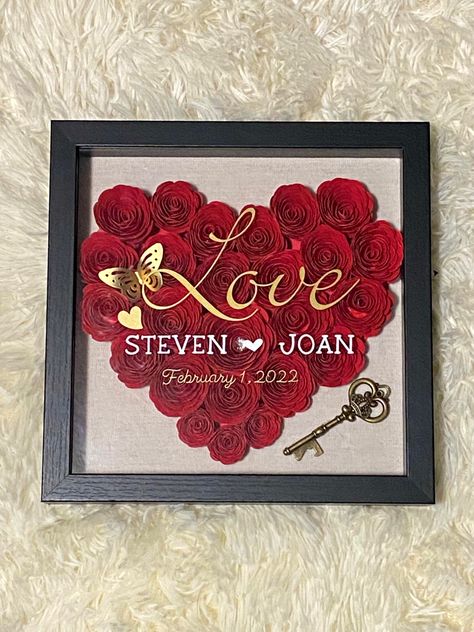 Flower Shadow Box Ideas, Jewelry Shadow Box, Shadow Box Diy, Random Names, Silhouette Cameo Projects Vinyl, Shadow Box Ideas, Shadow Box Gifts, Wedding Shadow Box, Sublimacion Ideas