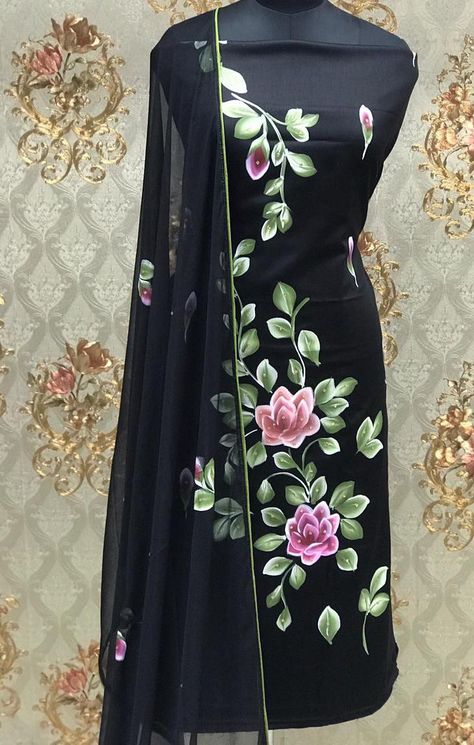 Fabric Painting Ideas Creative, Hand Painted Suits Latest, Fabric Painting Designs For Kurtis, Paint Suit Design For Women, Hand Painted Suits, Suit Painting, Painted Suits, Saree Painting Designs, Silk Suits