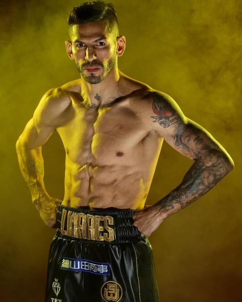 We’re excited to welcome Jorge Linares @jorgelinares to the AddElm family! We’re more than happy to have him on board. Jorge is a Venezuelan former professional boxer 🥊 and three-weight class world champion 🏆🏆🏆. His remarkable career includes holding the WBC featherweight title from 2007 to 2008, the WBA super featherweight title from 2008 to 2009, and the WBA, WBC, and Ring magazine lightweight titles between 2014 and 2018. We’re honored to have such a legend join us! #jorgelinares #boxin... Professional Boxer, World Champion, On Board, Join Us, Career, Magazine, Ring