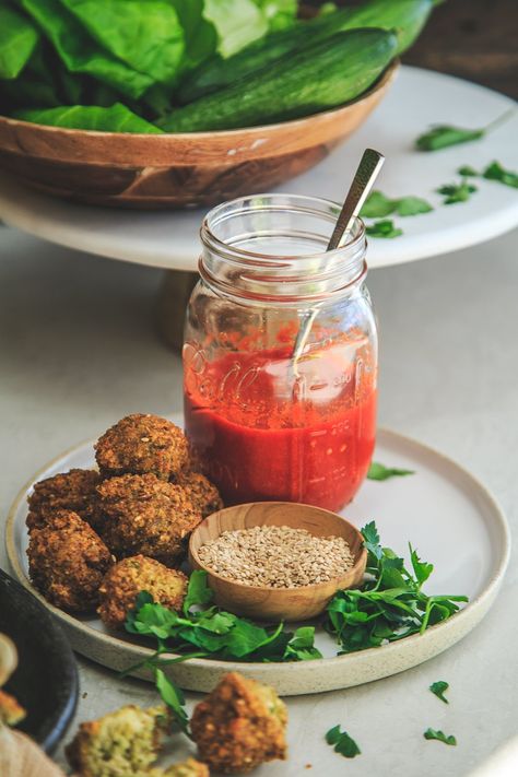 Felafil: Add tomatoe sauce, 16 oz or so to 3 red peppers. As much as I  love a universal chutney like Cilantro Chutney, I  also love a good red chutney! I  think it does a great job of complimenting its counterpart chutneys and of course, adds beautiful color to dishes! This "laal chutney" which translates into "red chutney" is what we use in my Mom's Falafel, Red Chutney, Red Sauce Recipe, Rava Dosa, Cilantro Chutney, Cucumber Raita, Jalapeno Sauce, Garlic Chutney, Falafel Recipe, Chipotle Sauce