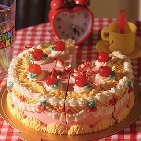 Vintage Pasta, Pastel Cupcakes, Pretty Dessert, Think Food, Pretty Birthday Cakes, Cute Birthday Cakes, Just Cakes, Retro Recipes, Cute Desserts