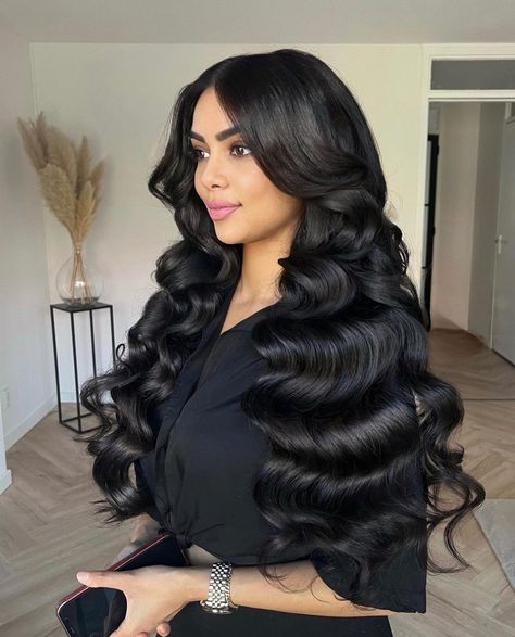 Crimped Long Black Hair, Hollywood Glam Waves Middle Part, Crimp Wave Hair, Crimped Hair Wedding, Side Part And Curls, Big Volume Hairstyles, Hollywood Waves Prom, Easy Glam Hairstyles, Curled Hair Down