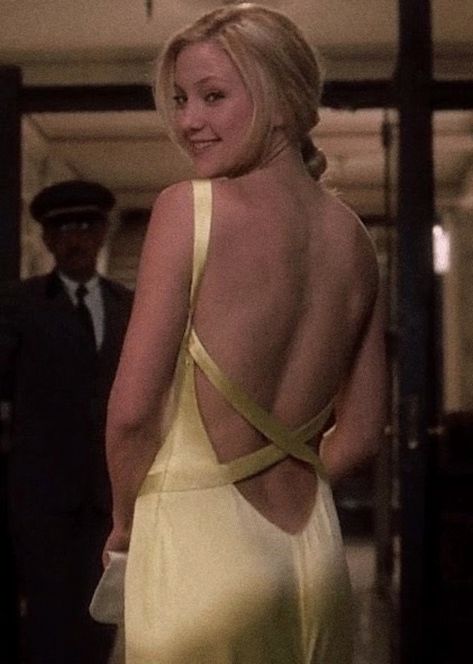 Kate Hudson in How To Lose A Guy In 10 Days (2003) Kate Hudson 90s Outfits, How Lose A Guy In 10 Days Andie, Iconic Yellow Dress, Kate Hudson How Lose A Guy In 10 Days Dress, Andy How Lose A Guy In 10 Days, How Lose A Guy In 10 Days Yellow Dress Prom, Andie Anderson Dress, How To Get Rid Of A Guy In 10 Days, Andy Anderson Yellow Dress