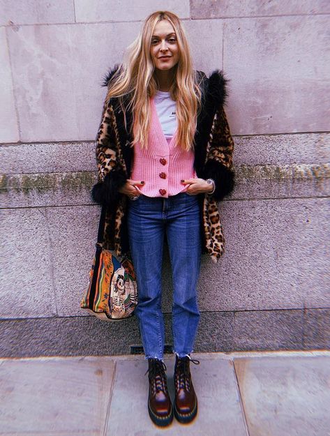 Fearne Cotton Style: We don't know what we like better—Fearne's leopard coat or her heart-buttoned Olivia Ruben cardi. Rebecca Bloomwood, Fearne Cotton Style, Spice World, Zara Suits, Fearne Cotton, Leopard Coat, Cotton Outfit, Haute Couture Dresses, Style Crush