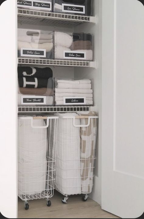 Bathroom Closet Organization Ideas, Linen Closet Design, Organizing Linens, Bathroom Closet Organization, Organized Closet, Closet Organization Ideas, House Organisation, Linen Closet Organization, Bathroom Closet